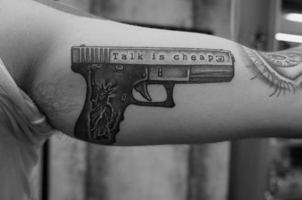 tatuaje pistola glock 21