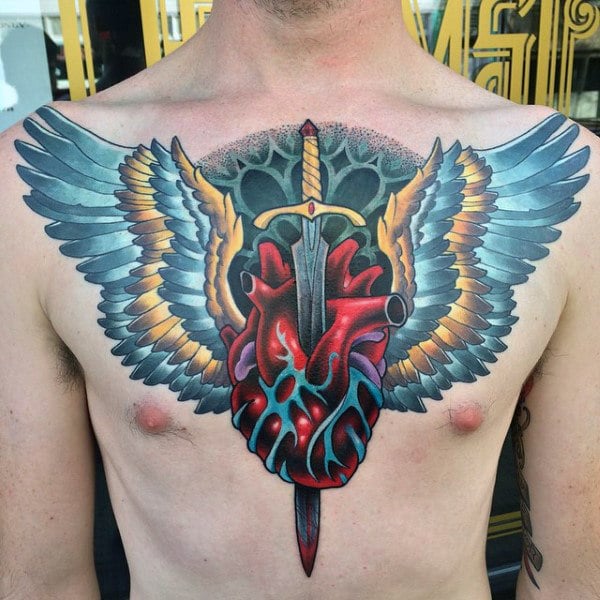 tatuaje corazon anatomico real 35