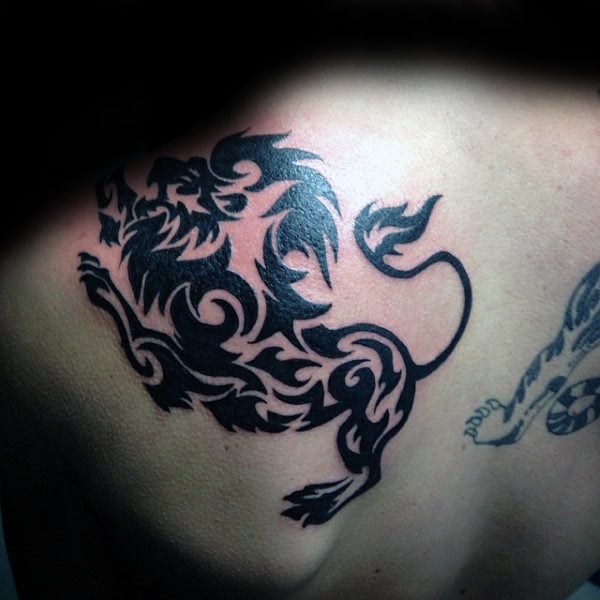 tatuaje leon estilo tribal 25