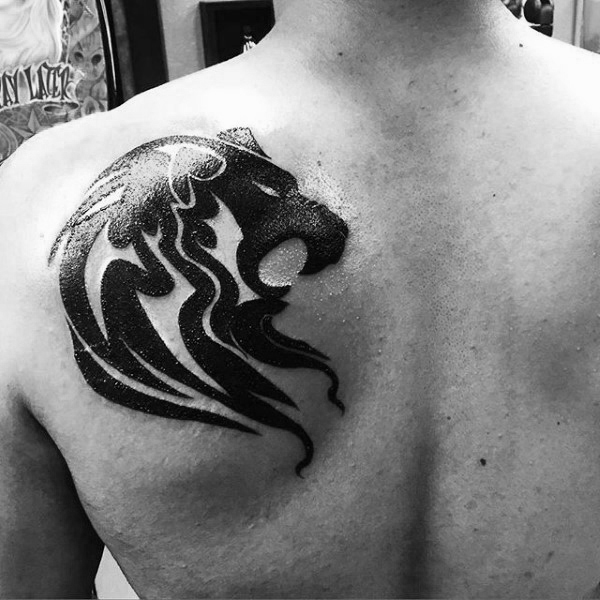 tatuaje leon estilo tribal 33