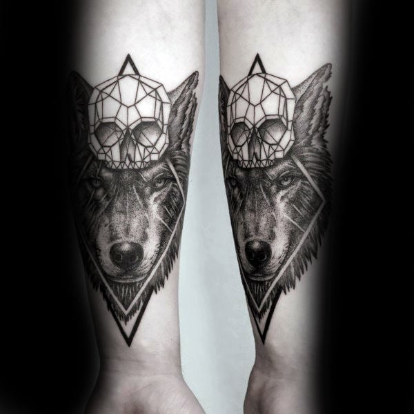 tatuaje lobo geometrico 147