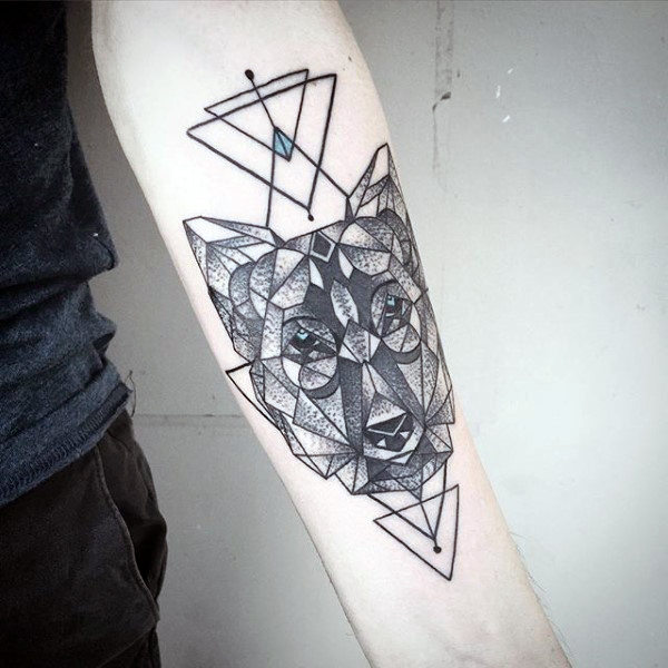 tatuaje lobo geometrico 41