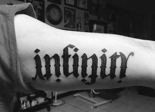 tatuaje palabra ambigrama 17