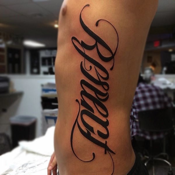tatuaje palabra ambigrama 33