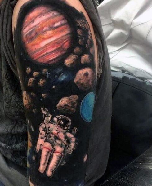 tatuaje espacio sideral 121