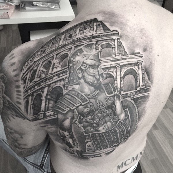tatuaje gladiador 64