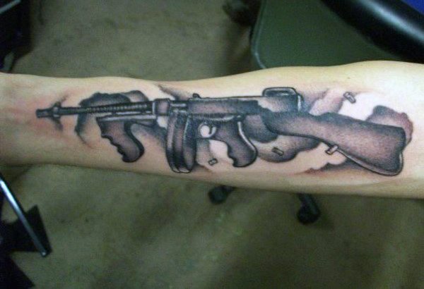 tatuaje pistola 91