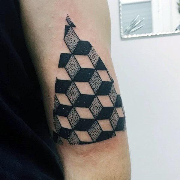 tatuaje triangulo 127