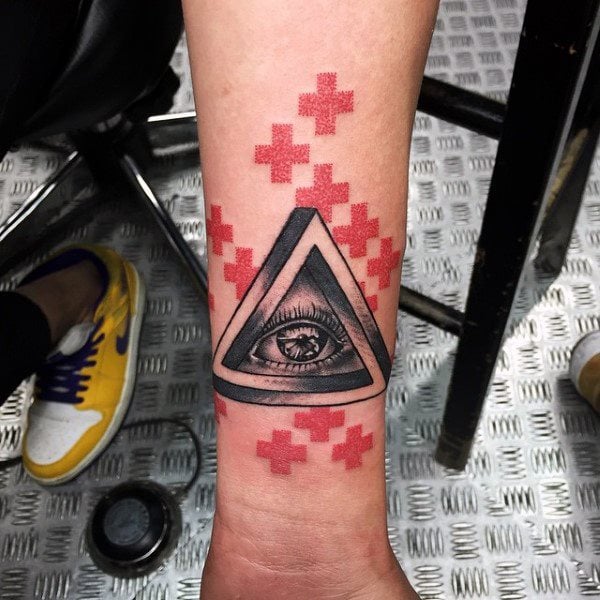 tatuaje triangulo 145