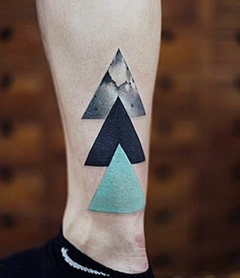 tatuaje triangulo 148