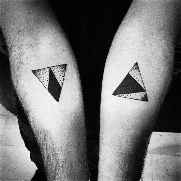 tatuaje triangulo 160