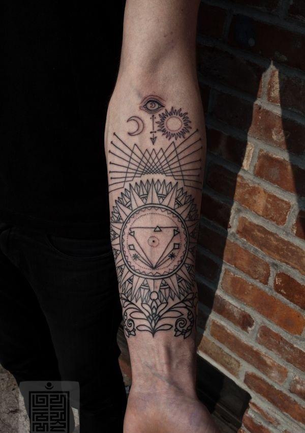 tatuaje geometrico 1110