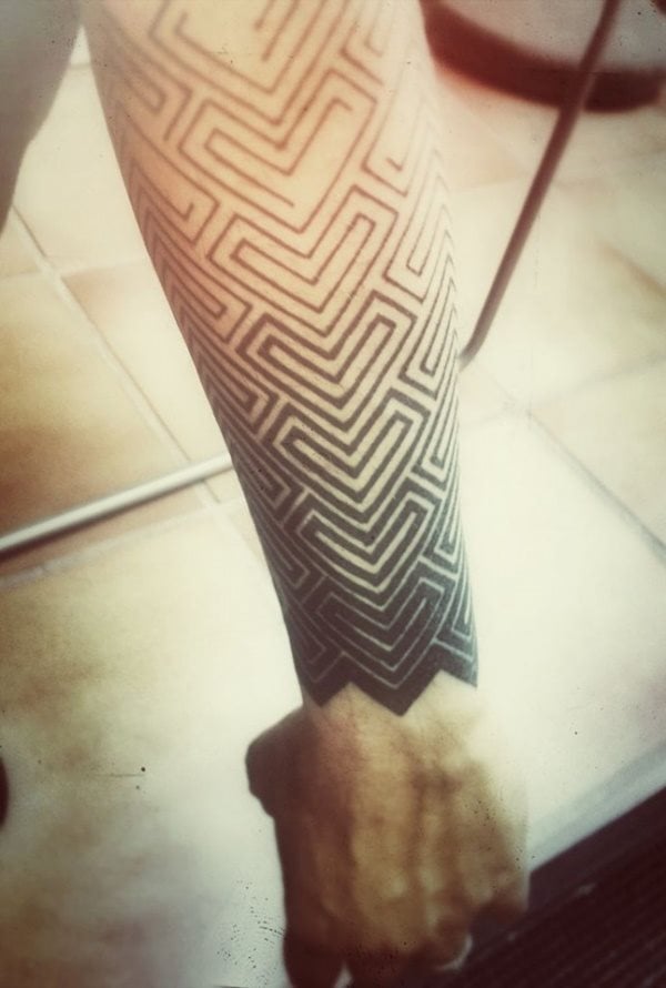 tatuaje geometrico 136