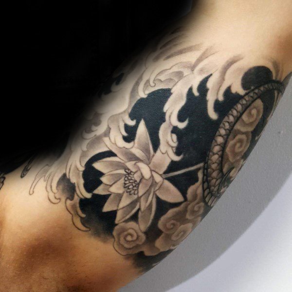 tatuaje flor de loto 07