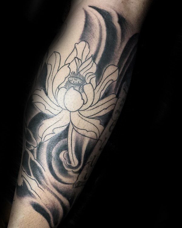tatuaje flor de loto 10