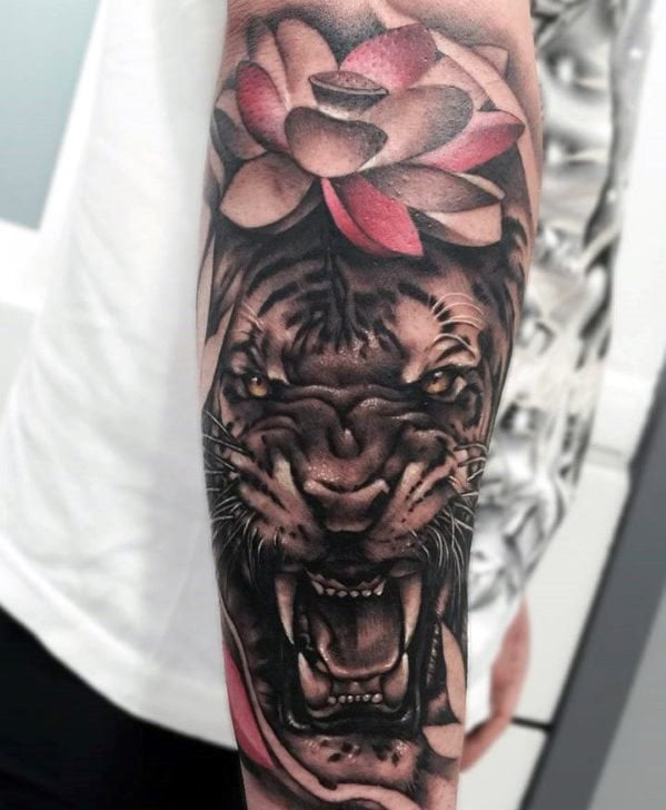 tatuaje flor de loto 244