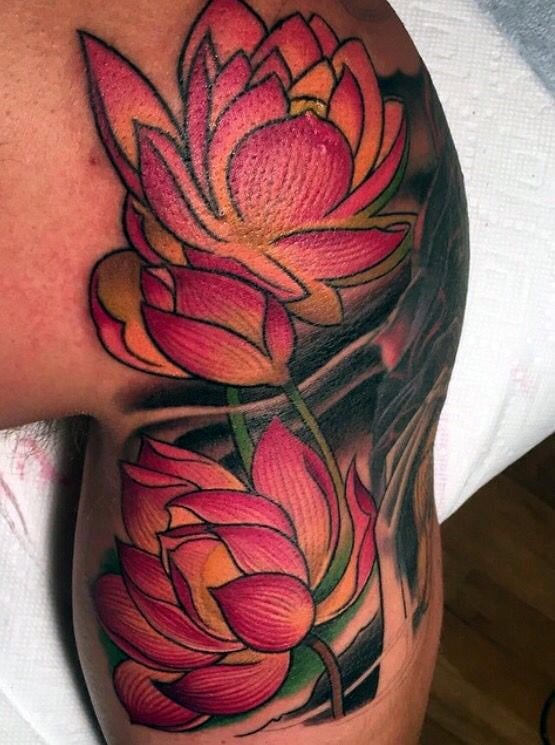 95 Tatuajes de la flor de LOTO (con el significado)