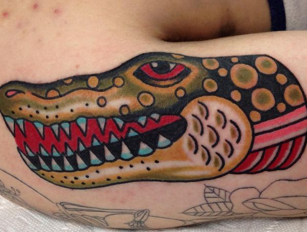 tatuaje cocodrilo caiman 04