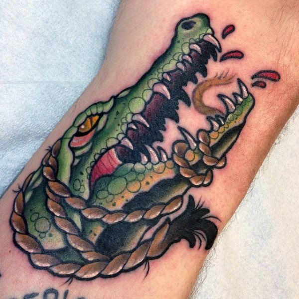 tatuaje cocodrilo caiman 28