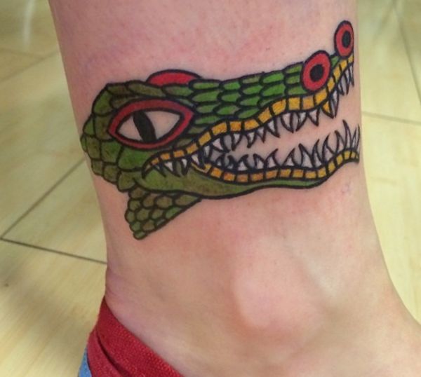 tatuaje cocodrilo caiman 64