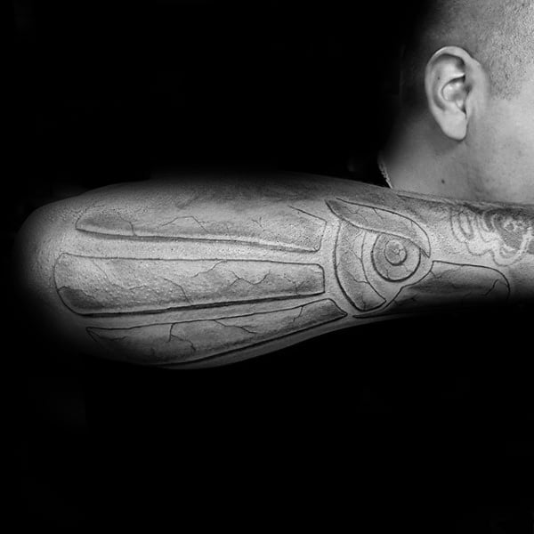 tatuaje aguila real caudal 49