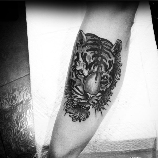 tatuaje tigre old school 25