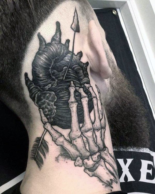 75 Tatuajes con la mano de esqueleto (Con el significado)