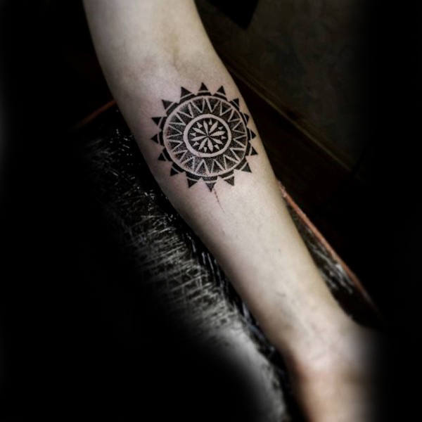 tatuaje sol tribal 75