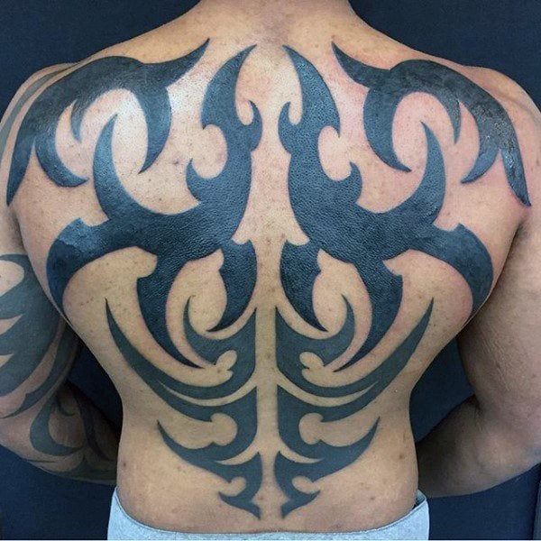 tatuaje tribal espalda 85