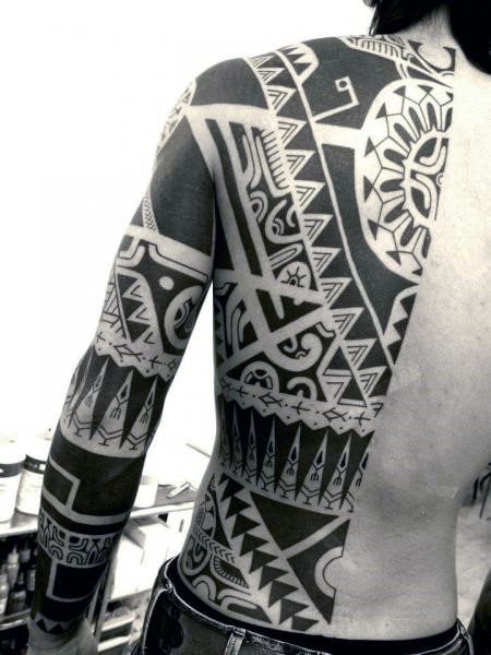 tatuaje tribal espalda 95
