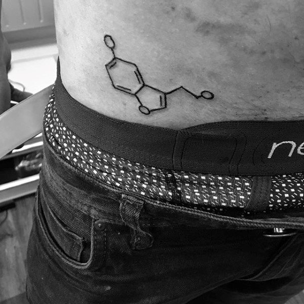 tatouage chimie 109