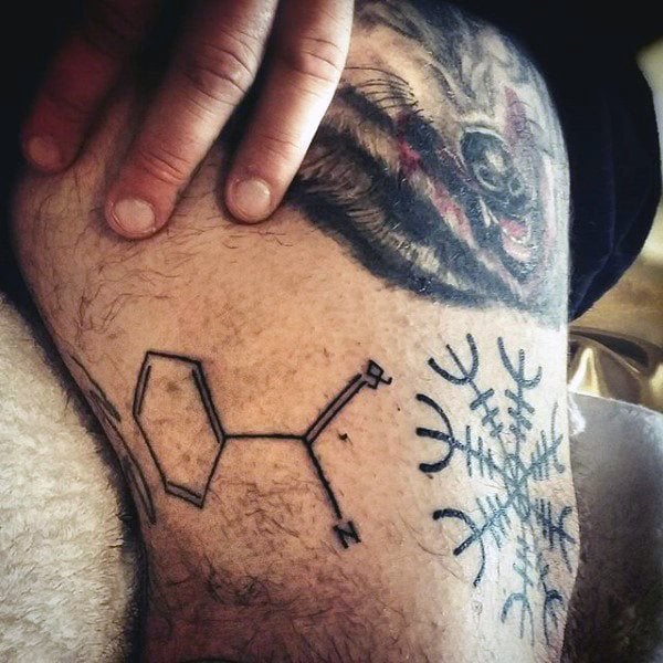 tatouage chimie 141