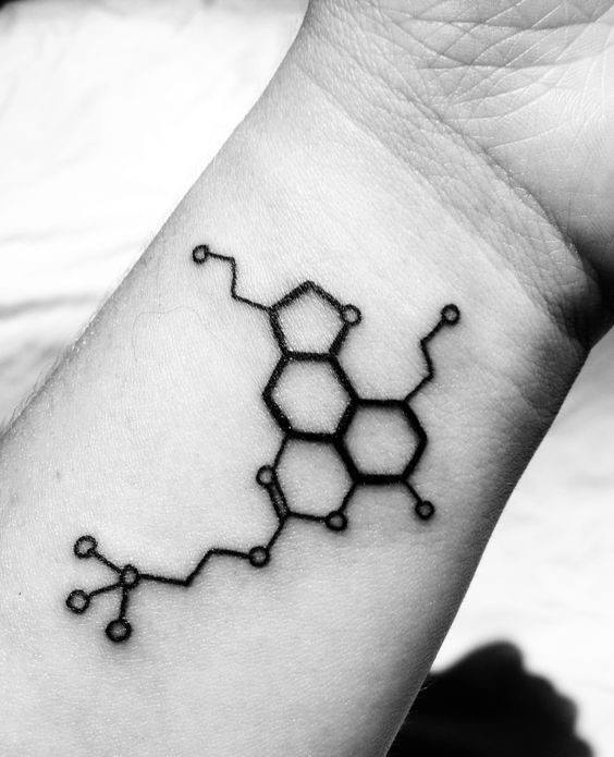 tatouage chimie 89