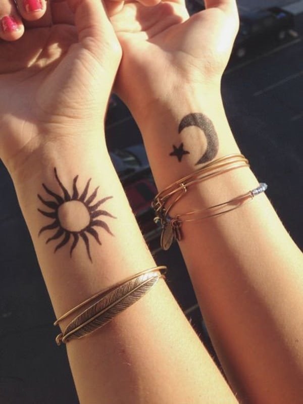 tatouage soleil 121