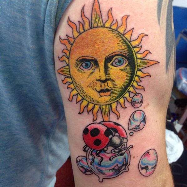 tatouage soleil 146