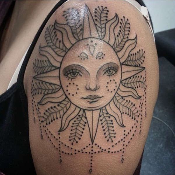 tatouage soleil 211