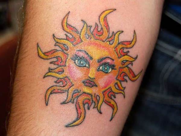 tatouage soleil 219