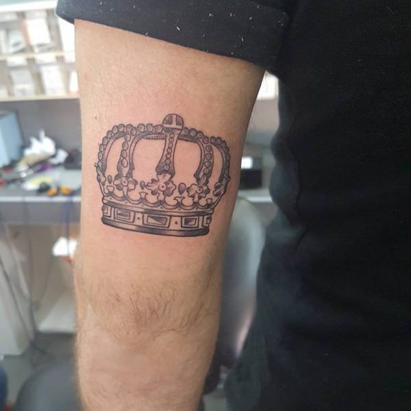 tatouage roi reine 162