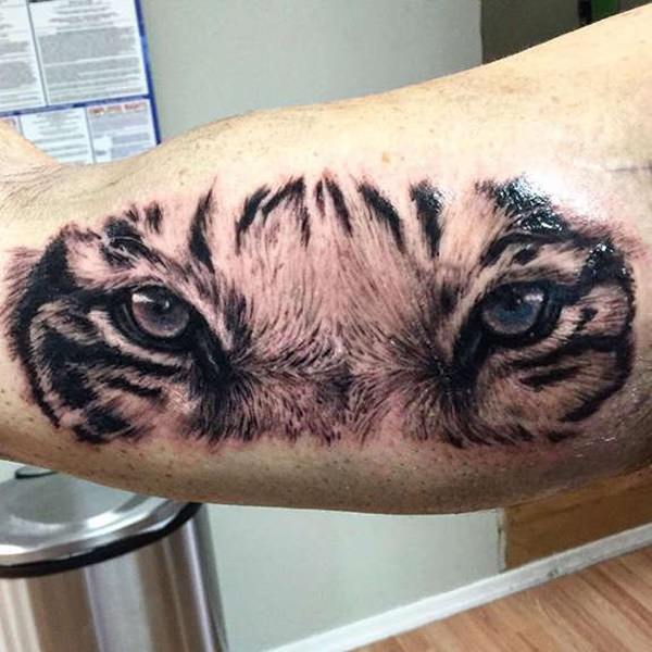 tatouage tiger 193