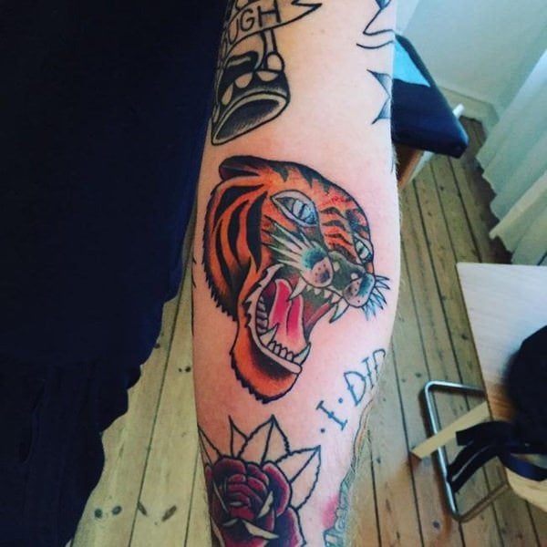 tatouage tiger 224