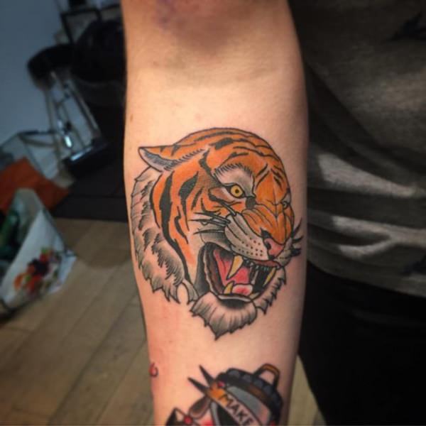 tatouage tiger 237
