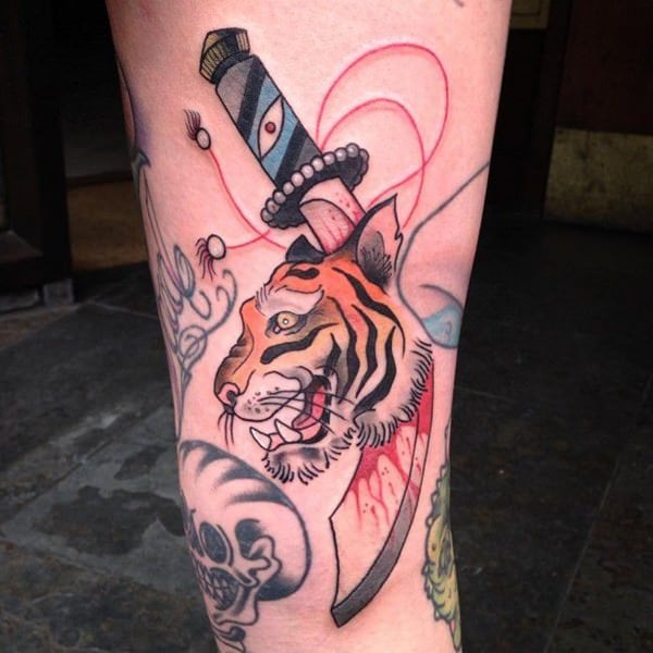 tatouage tiger 272