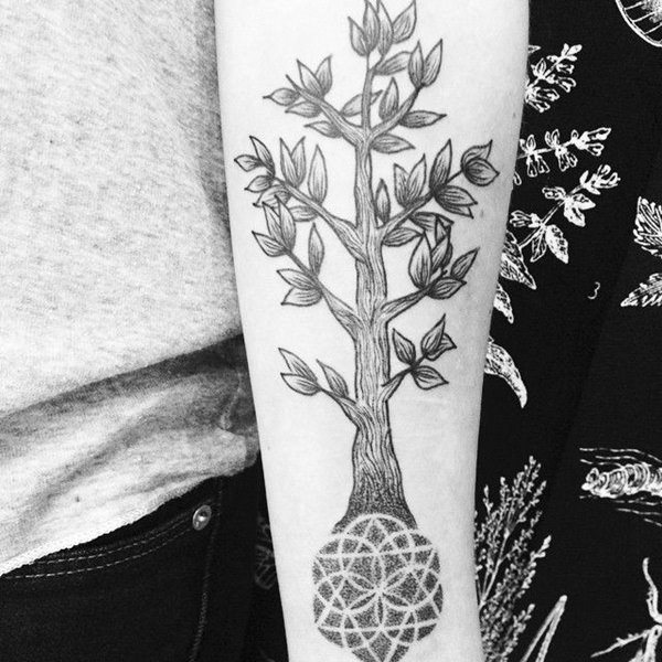 tatouage arbre 197