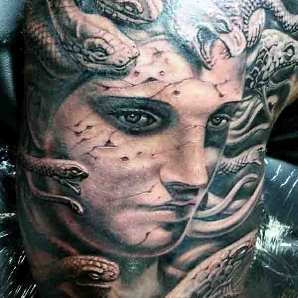 tatouage meduse 145