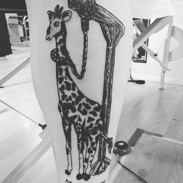 tatouage girafe 194