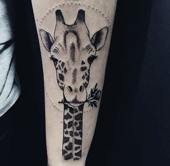 tatouage girafe 226