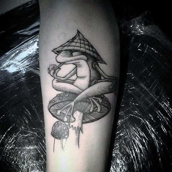 tatouage grenouille 96