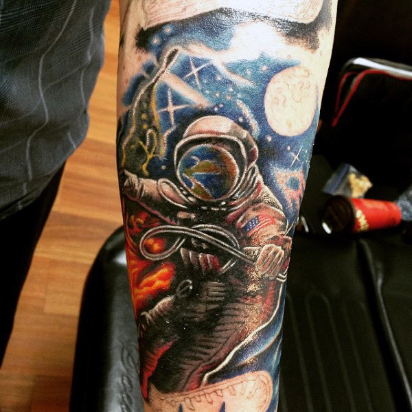 tatouage astronaute astronomie 249