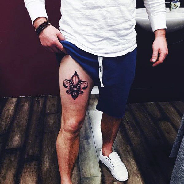 tatouage fleur de lys 59
