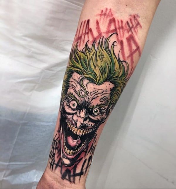 75 Tatouages de Joker, le super-méchant (Et leur signification)